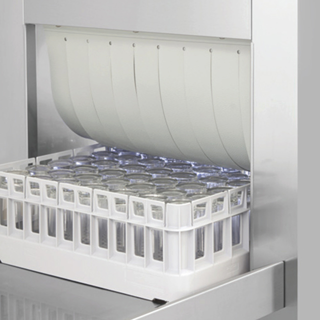 conveyor type dishwasher